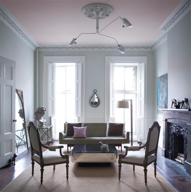 Benjamin Moore on X: Subdued hues (like Silver Satin OC-26) give